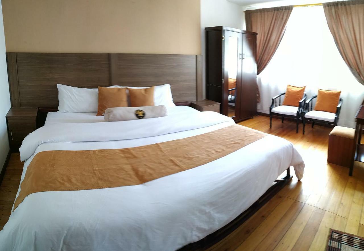 Aleida'S Hostal Puembo Ngoại thất bức ảnh