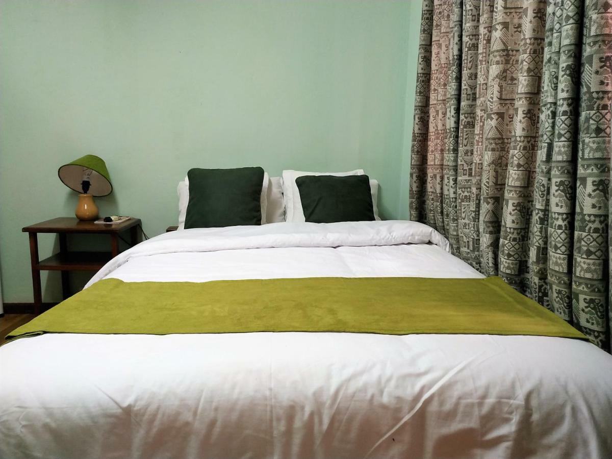Aleida'S Hostal Puembo Ngoại thất bức ảnh