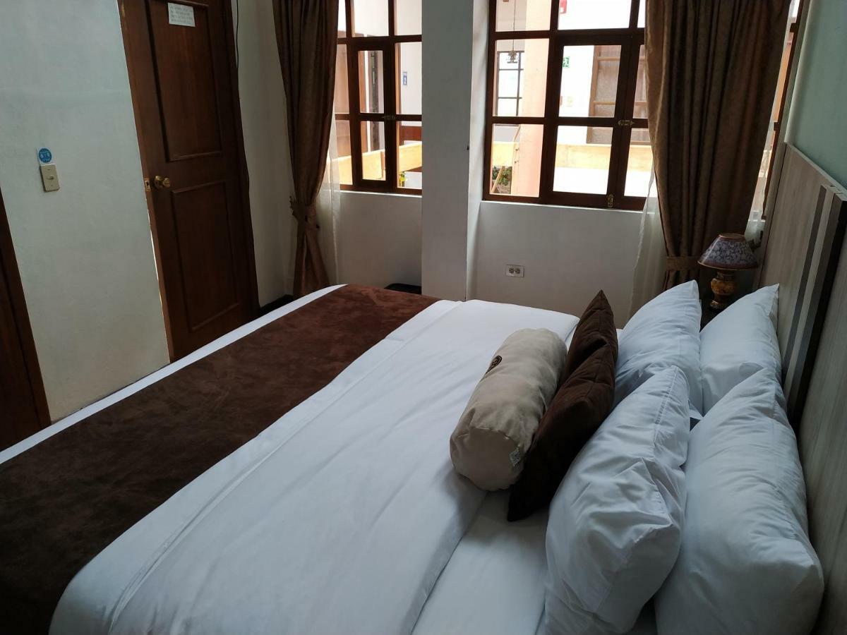Aleida'S Hostal Puembo Ngoại thất bức ảnh