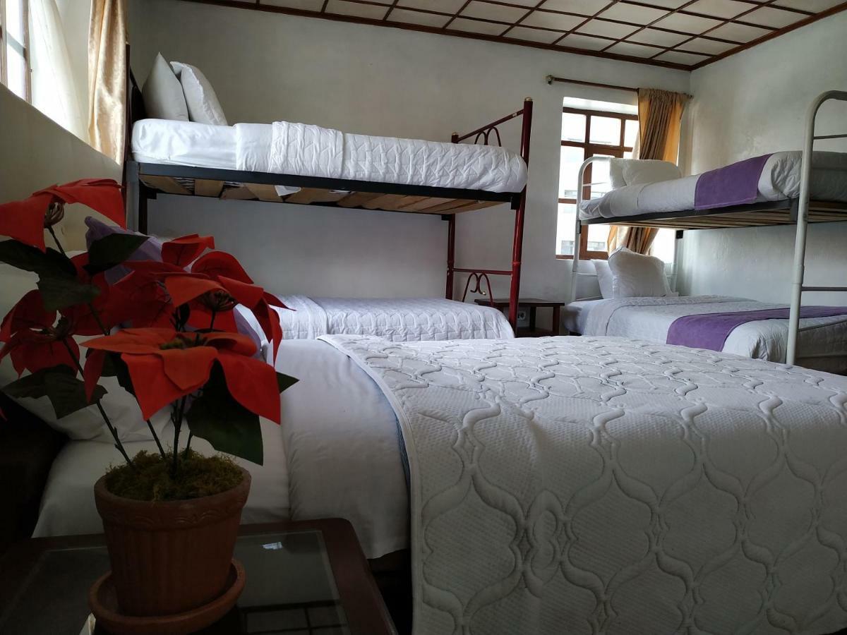 Aleida'S Hostal Puembo Ngoại thất bức ảnh