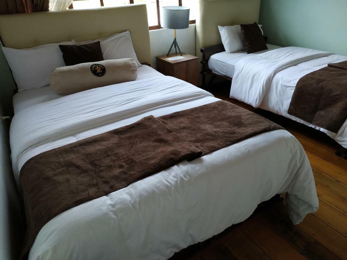 Aleida'S Hostal Puembo Ngoại thất bức ảnh