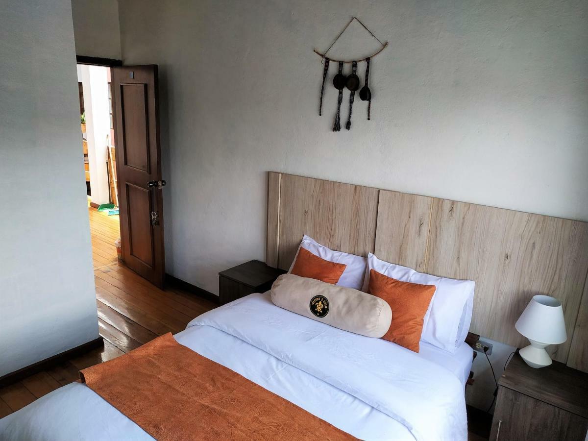 Aleida'S Hostal Puembo Ngoại thất bức ảnh
