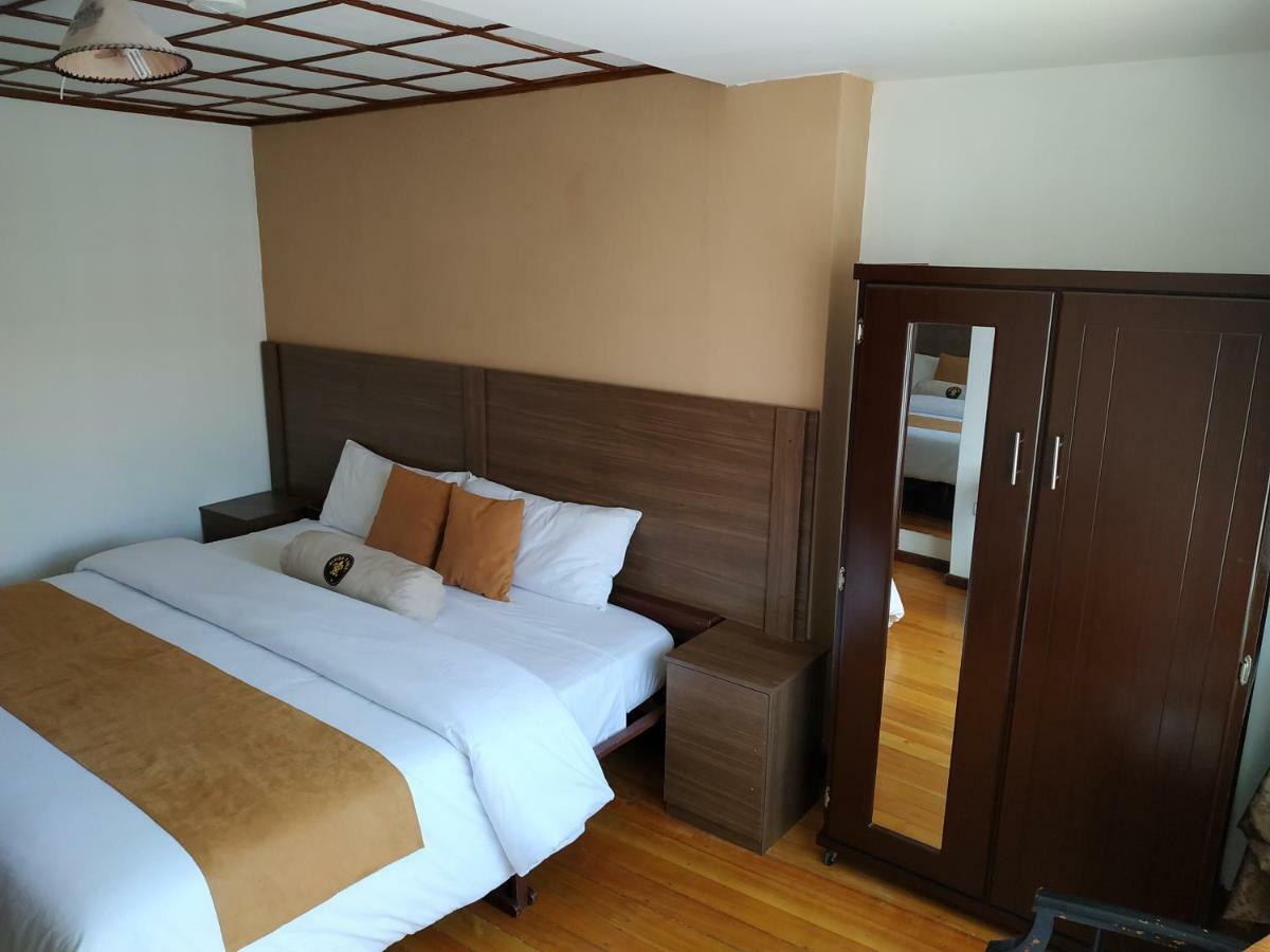 Aleida'S Hostal Puembo Ngoại thất bức ảnh