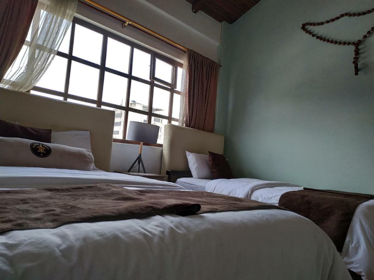Aleida'S Hostal Puembo Ngoại thất bức ảnh